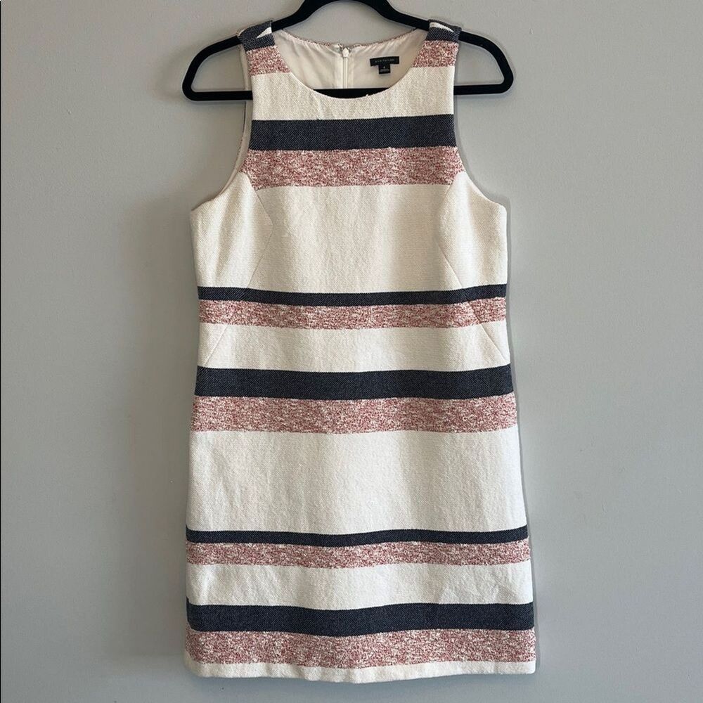 Ann Taylor Striped Tweed Shift Dress Knee Length White Pink Blue Preppy Size  8
